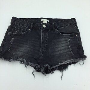 H&M Womens Size 6 Black Grey Raw Hem Distressed Booty Shorty Jean Shorts A70